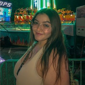 Meet your Posher, Petra